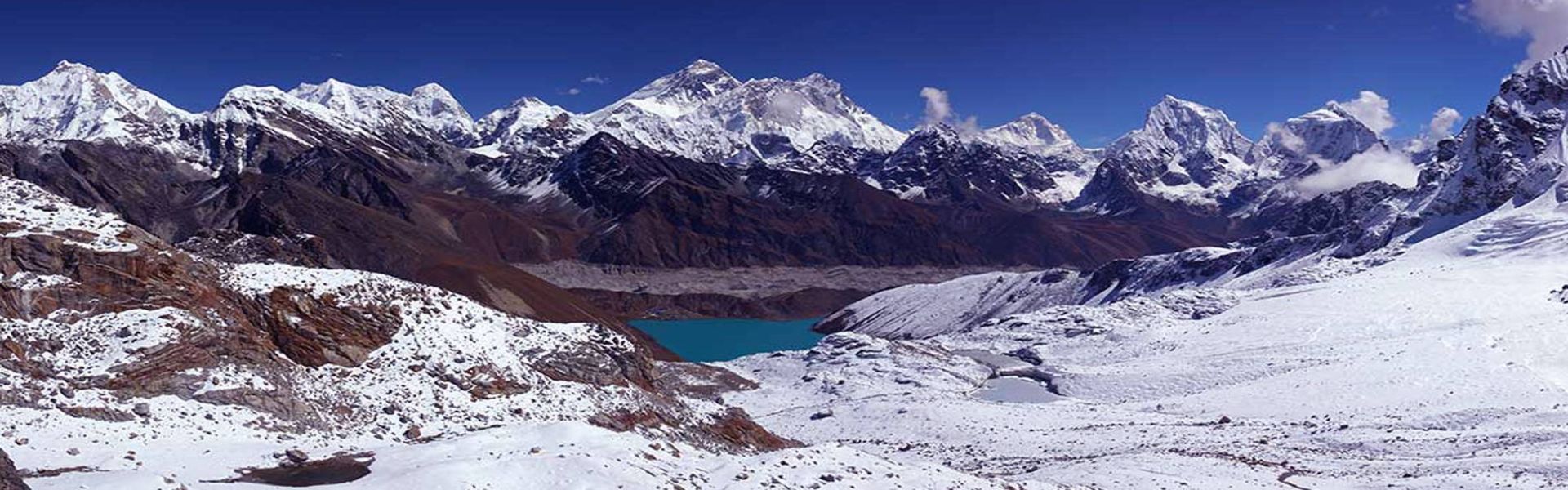 gokyo renjola pass trek