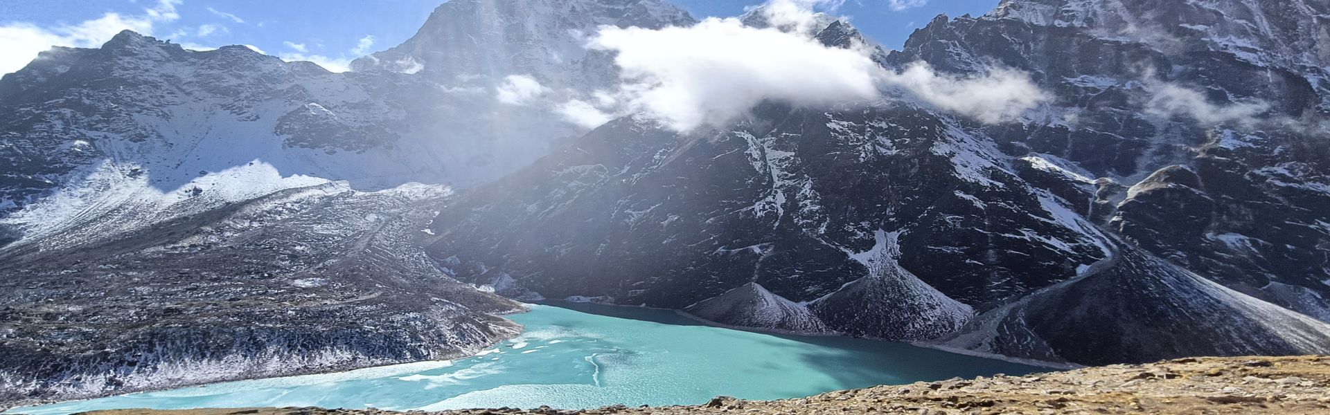 trekking in nepal- group join trek